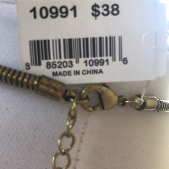 Gold Dimensional Necklace - Picture 7 of 7